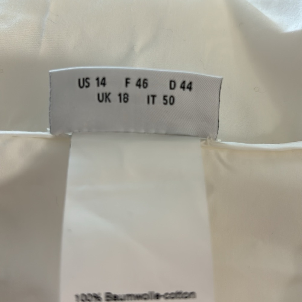 AKRIS PUNTO White Cotton Poplin Disk & Bead Applique Detail Sleeveless Top - Picture 3 of 11